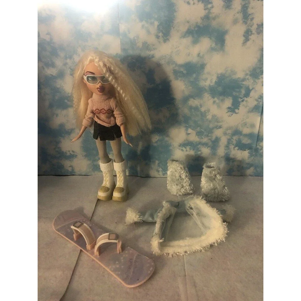 Gorgeous 🤩 Bratz Wintertime Wonderland Cloe Doll 😍 Must See ‼️